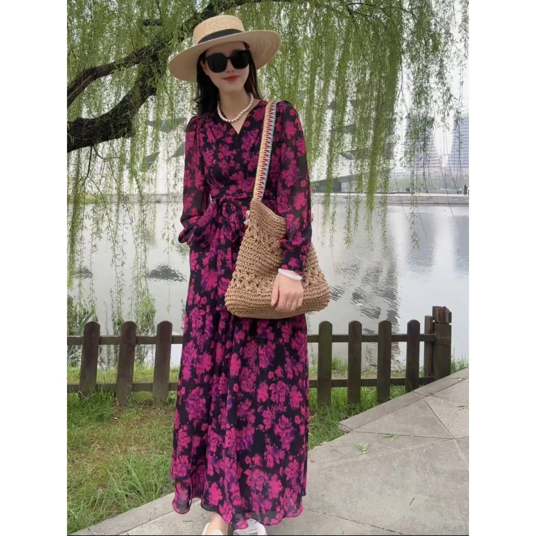 邂逅 火龙果色碎花连衣裙女2025春季新款优雅气质一片式系带长裙