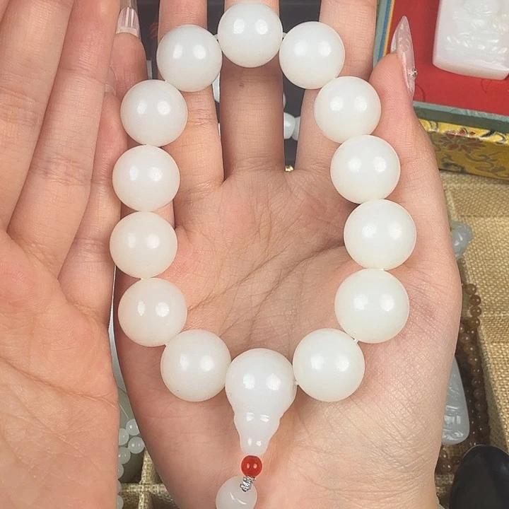 平***淡和田玉未镶嵌挂件