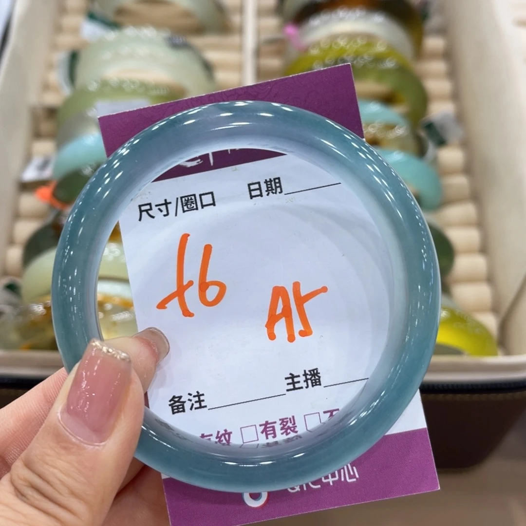 蛇纹石玉未镶嵌手镯手镯