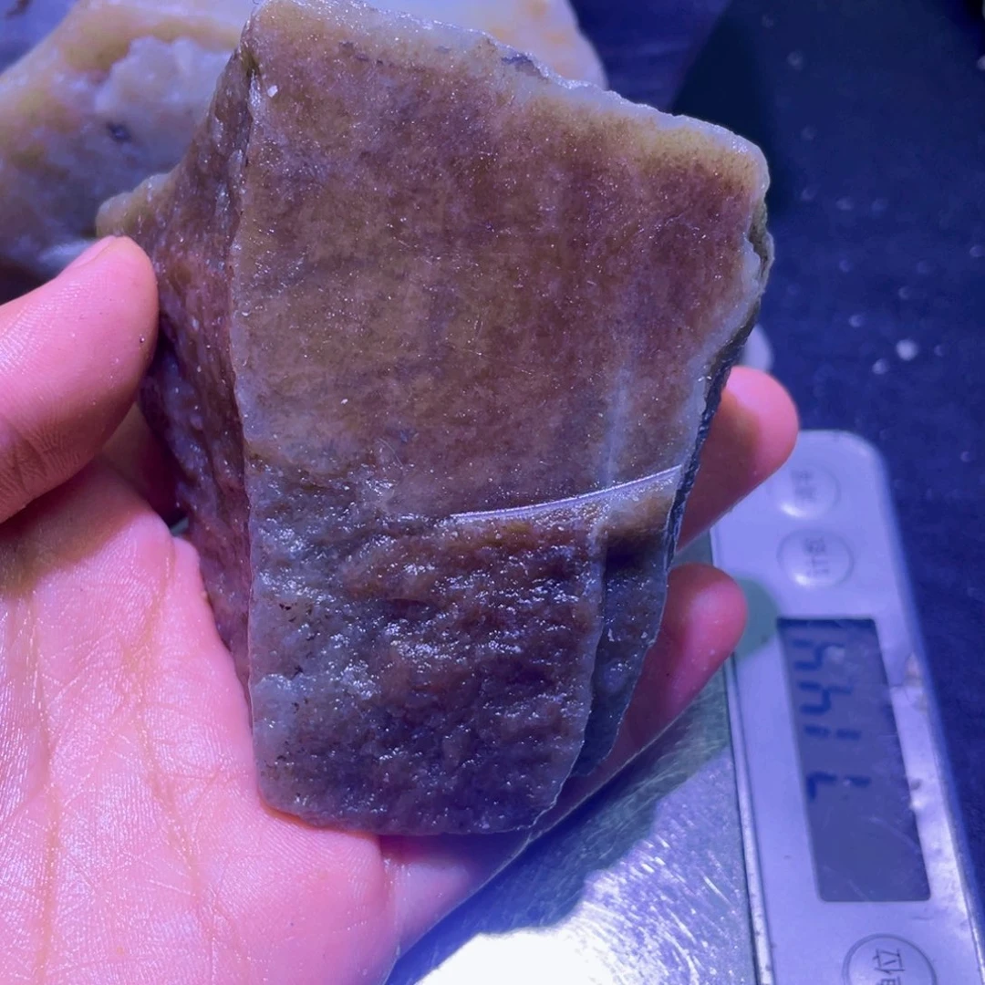 和田玉未镶嵌珠宝半成品