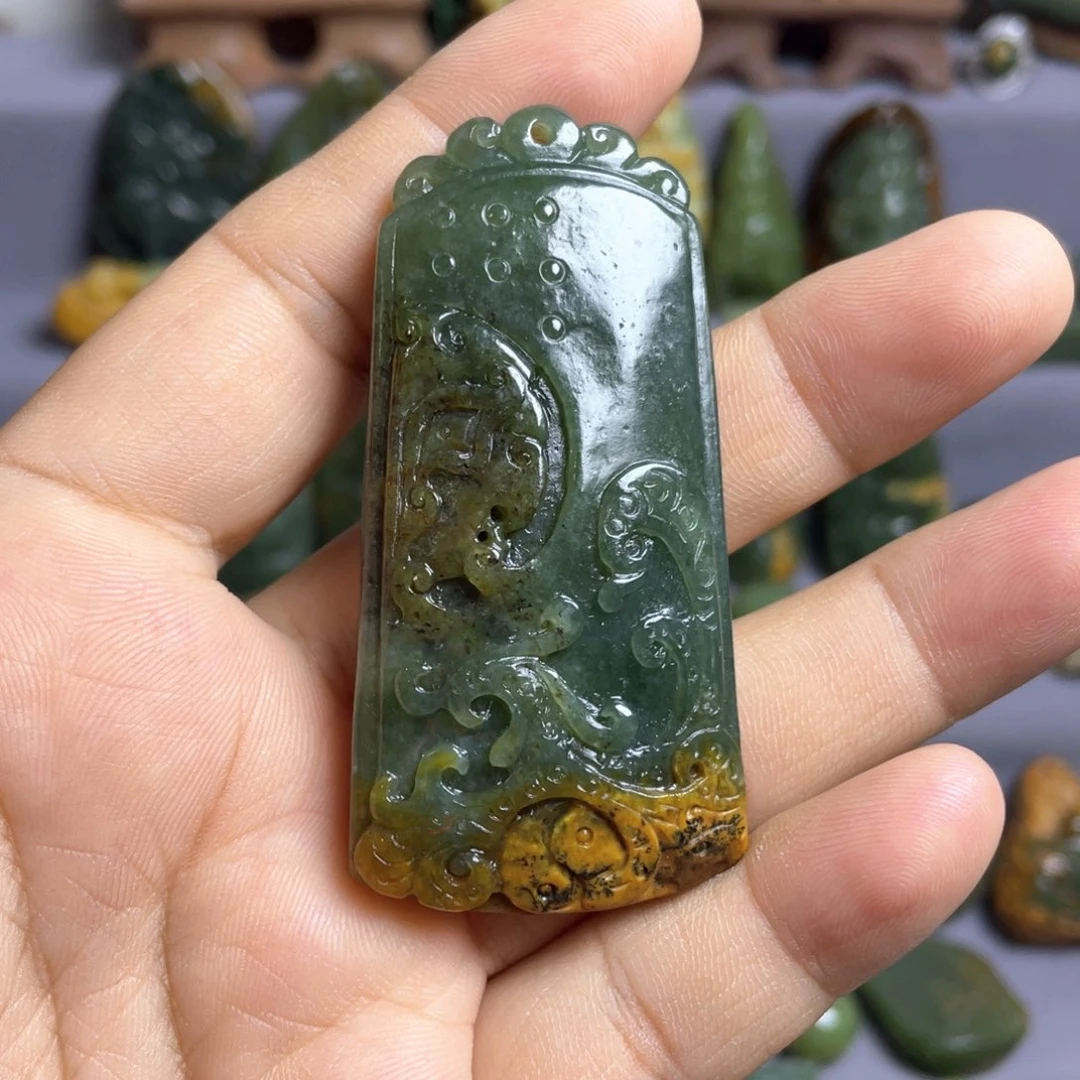 岫岩河磨玉（透闪石质玉）未镶嵌吊坠(不含链)