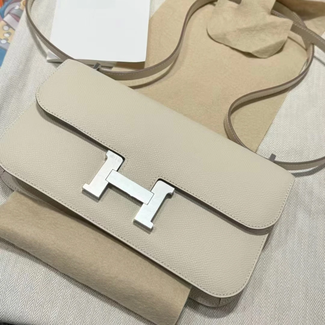全新未使用 Hermes/爱马仕 7姐专场/康康 elan奶昔白银扣W刻