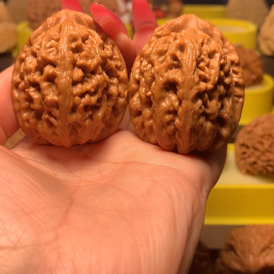 零***度文玩核桃吊坠红锦鲤41全品
