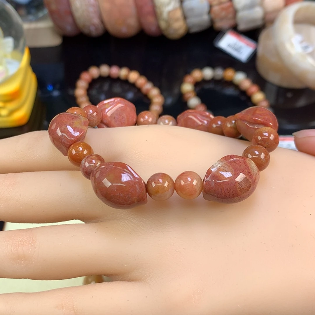 【闪购商品】颈饰未镶嵌硅化珊瑚（珊瑚玉）33号红草莓