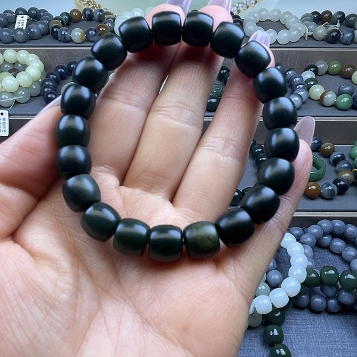 和田玉未镶嵌手链