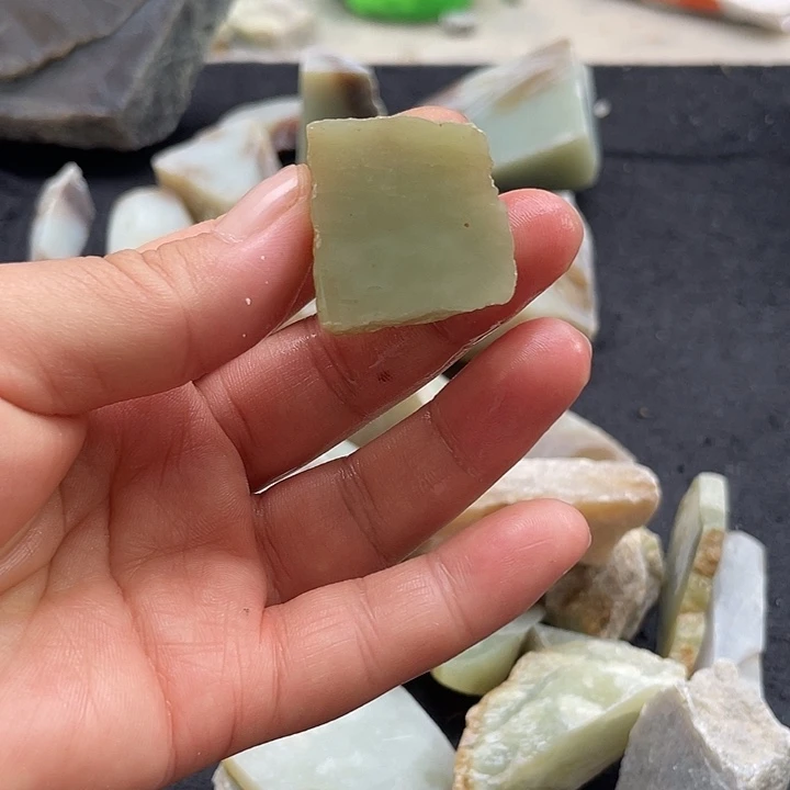 和田玉（糖玉）未镶嵌珠宝半成品