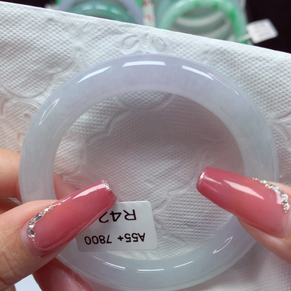【闪购商品】翡翠手镯未镶嵌白冰飘紫圆条
