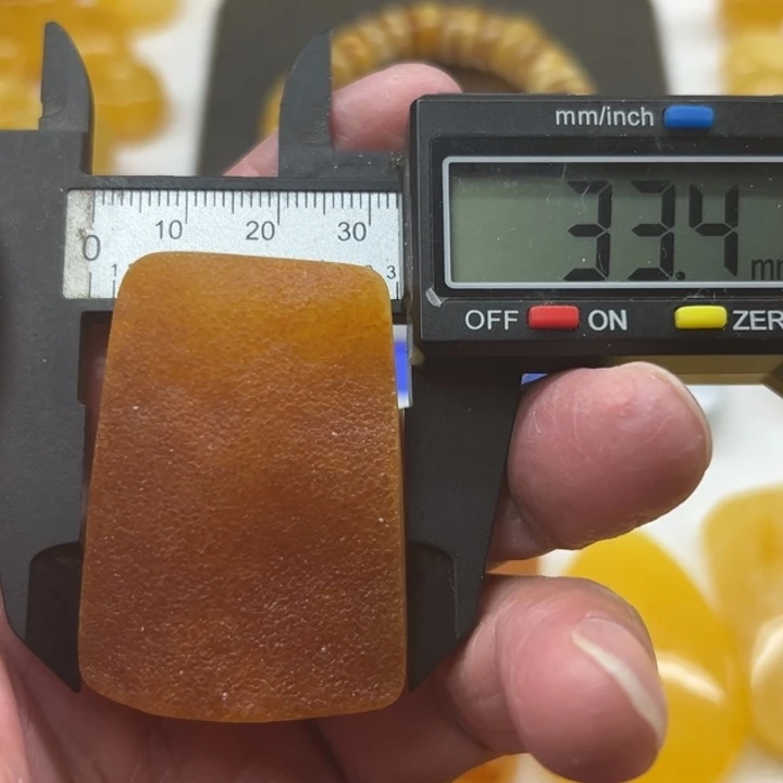 琥珀（矿物珀）未镶嵌裸石