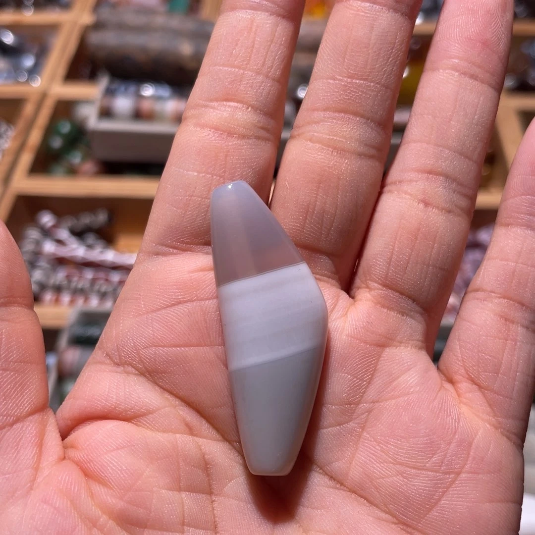 玛瑙/玉髓未镶嵌珠宝半成品