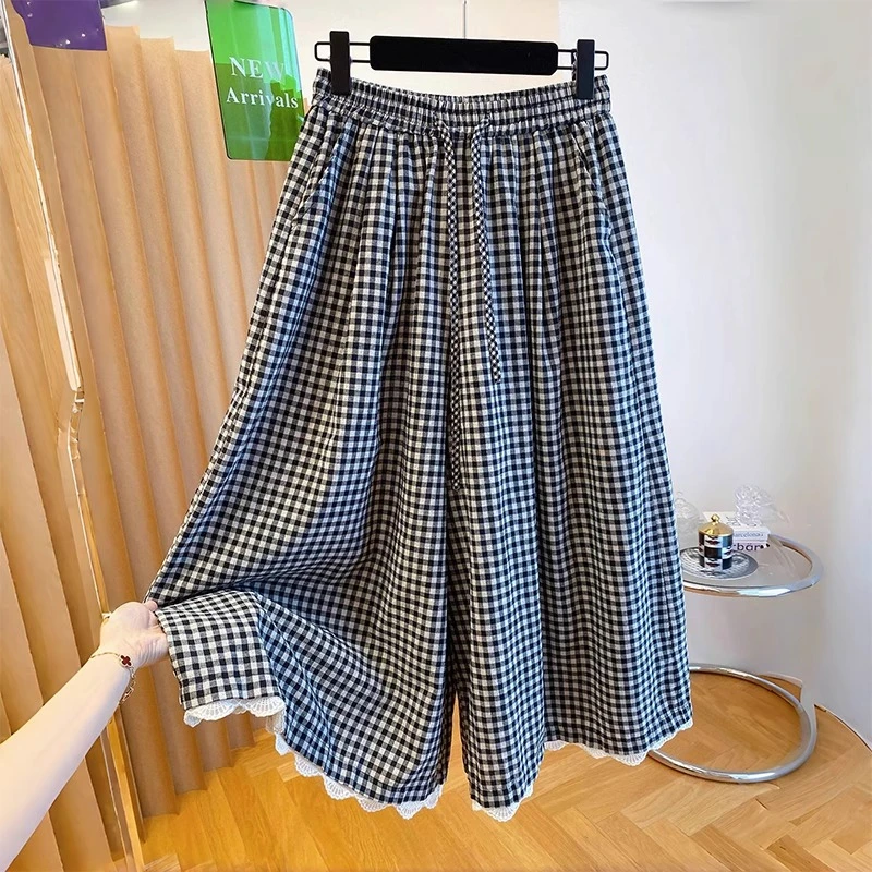 黑色格子阔腿休闲裤女夏季薄款大码宽松显瘦百搭蕾丝花边八分裙裤