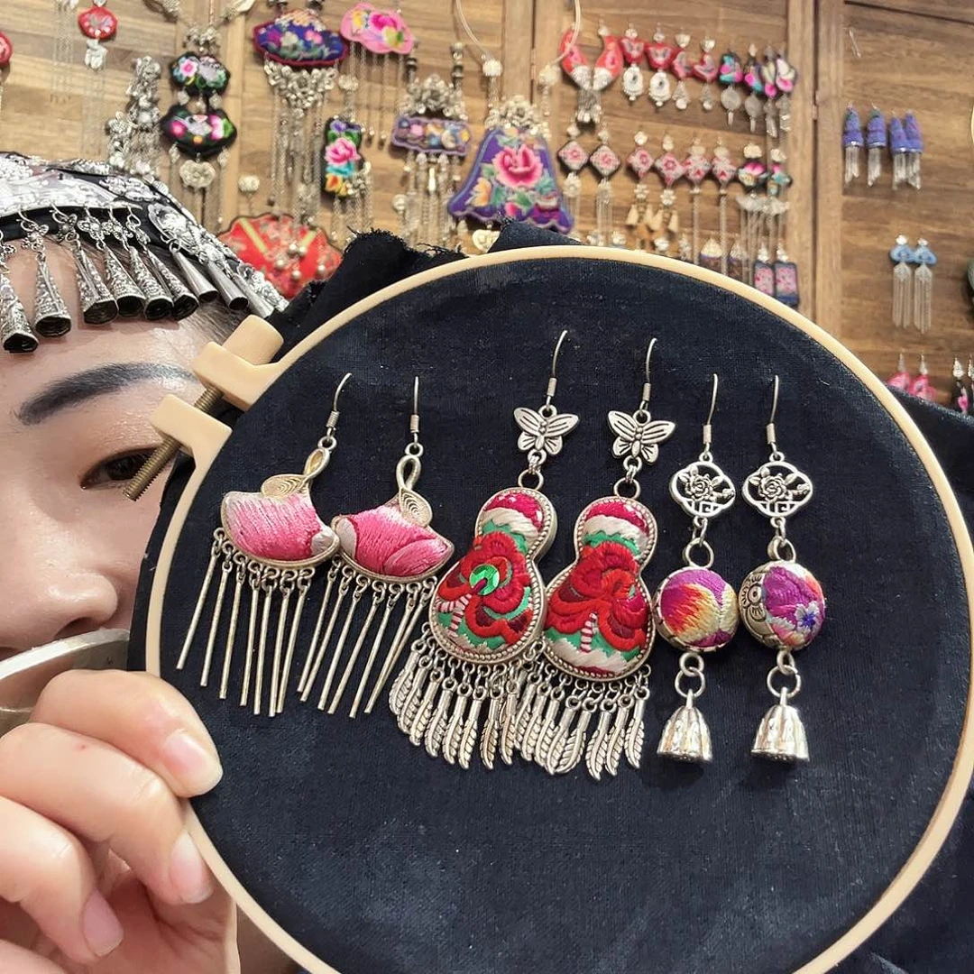织绣纯手工制作苗绣耳环