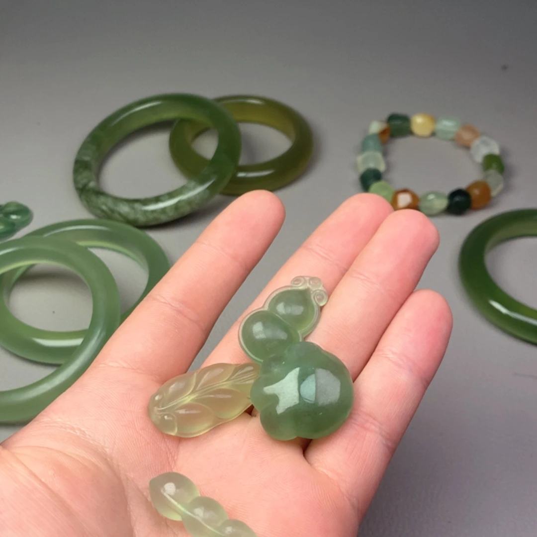 【闪购商品】未镶嵌蛇纹石玉岫玉C****?