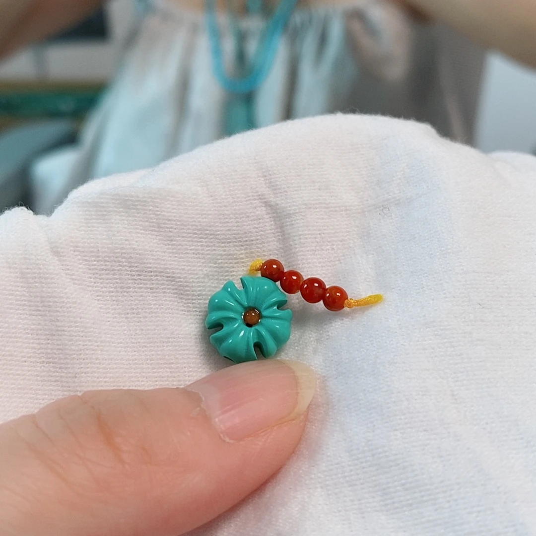 南红玛瑙未镶嵌珠宝奇石