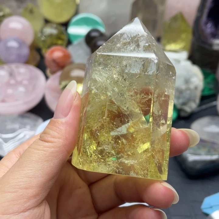 水晶珠宝半成品未镶嵌107黄水晶柱
