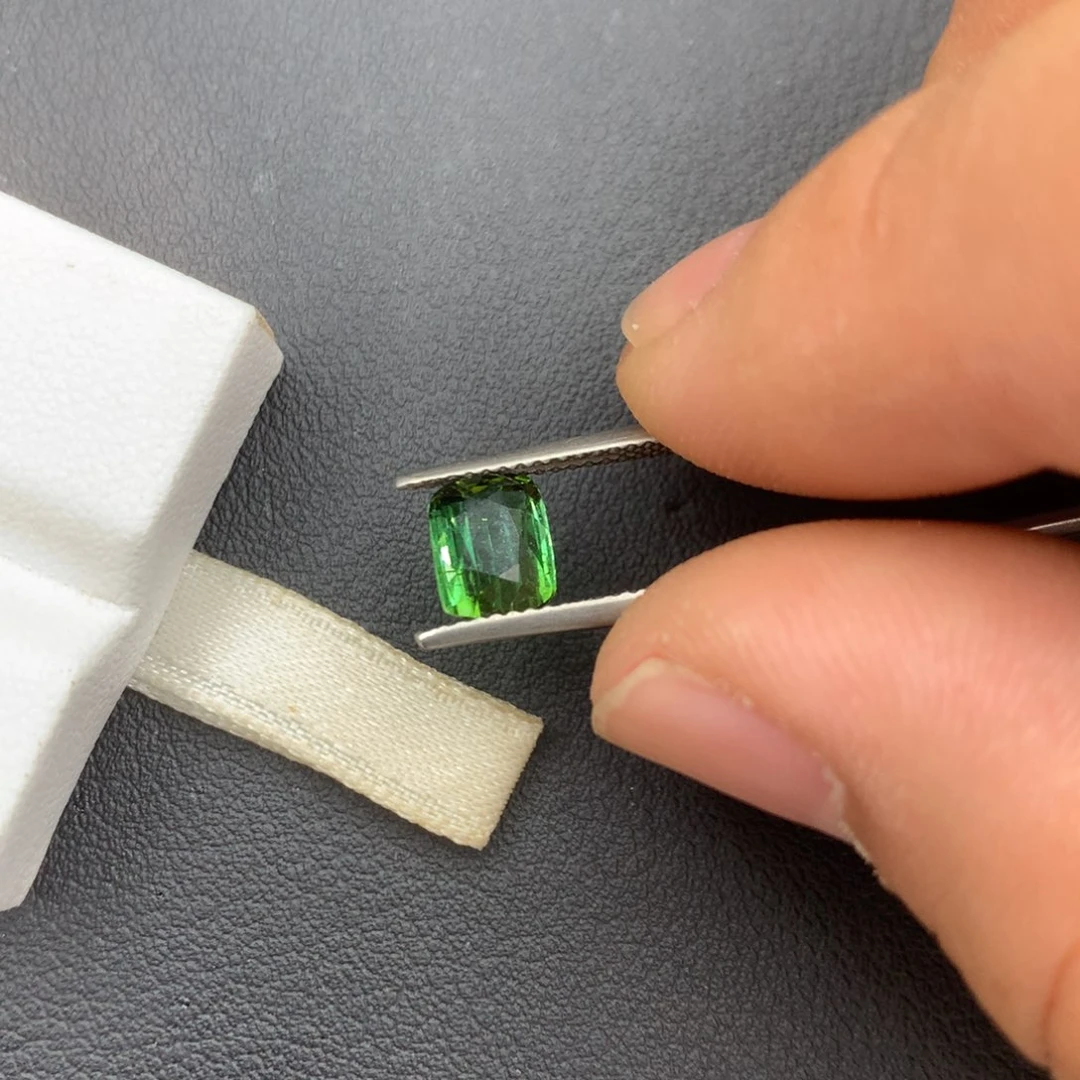 裸石未镶嵌碧玺1.8ct