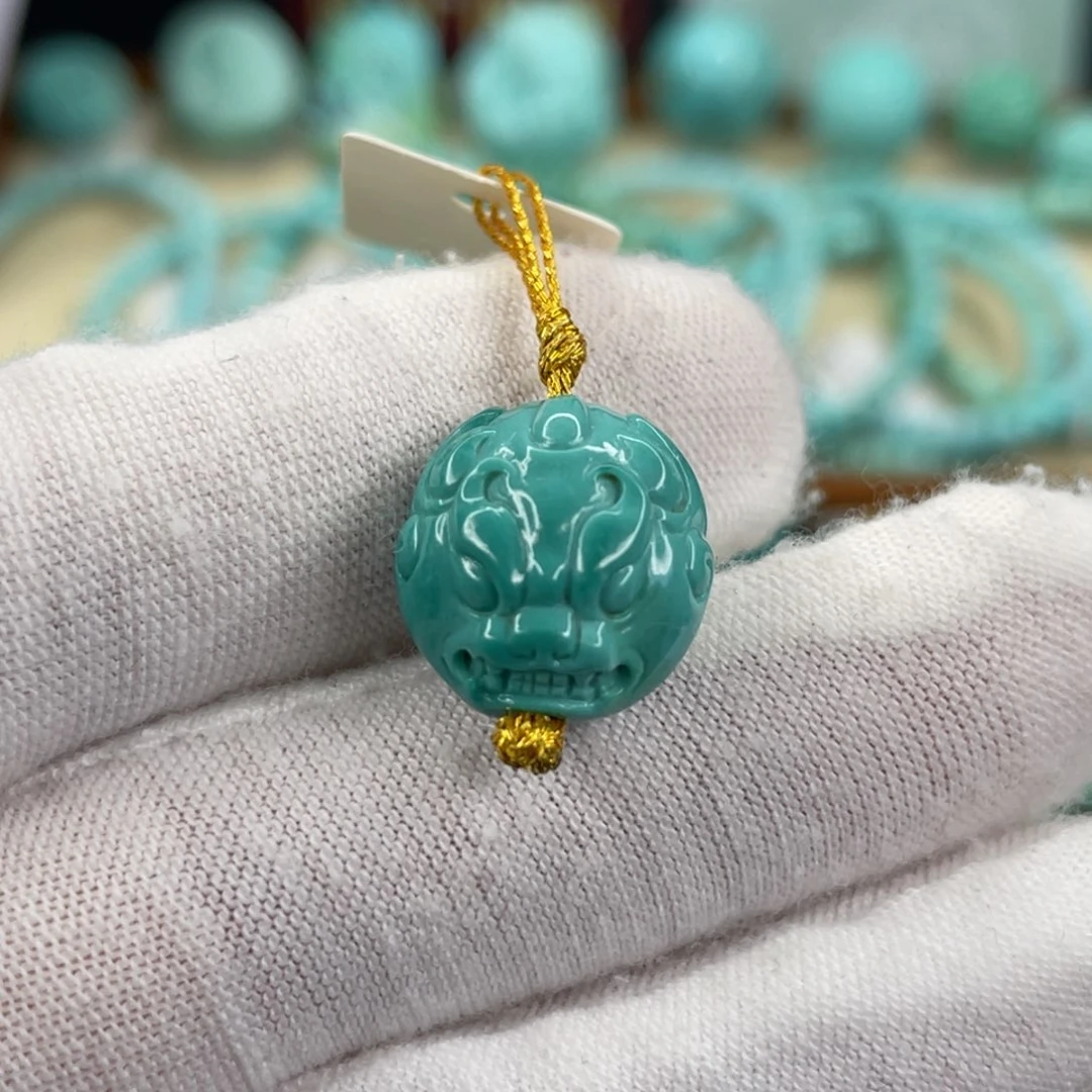 绿松石未镶嵌挂件