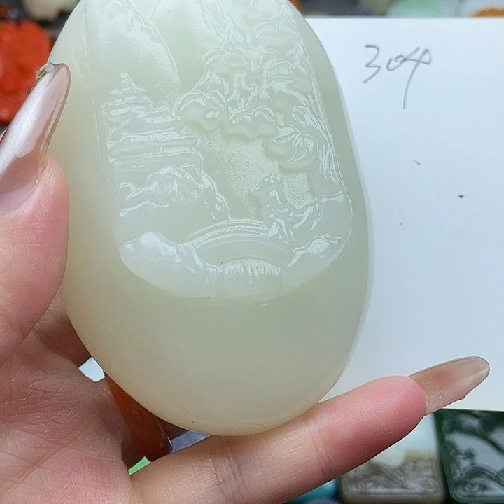 颈饰未镶嵌和田玉