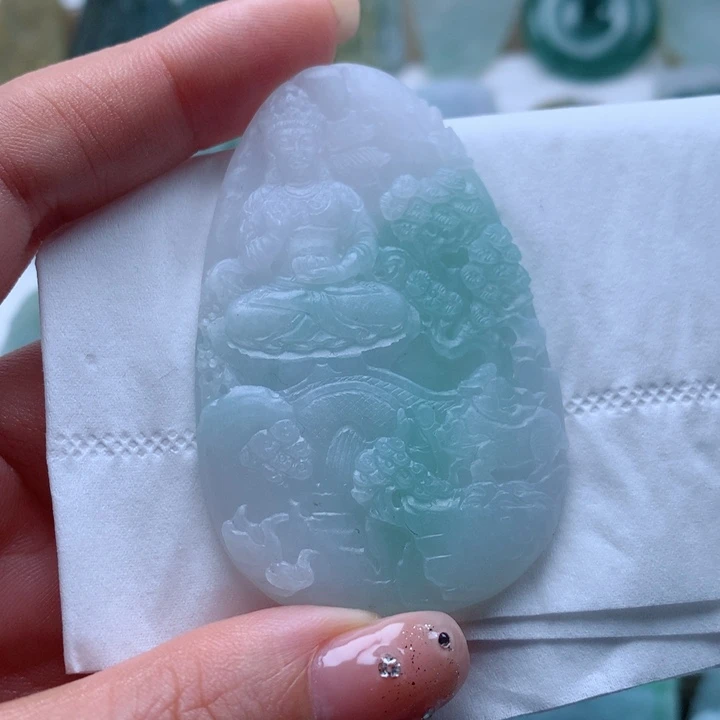 定制翡翠未镶嵌山水观音