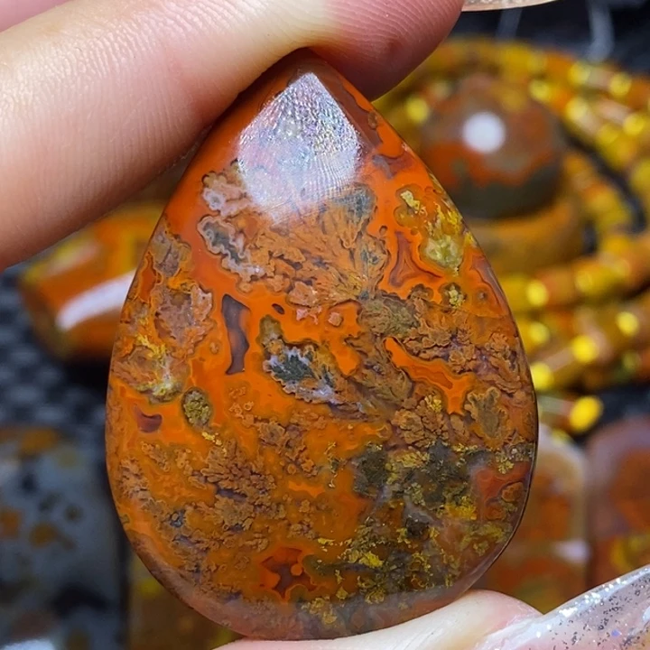 玛瑙/玉髓颈饰未镶嵌