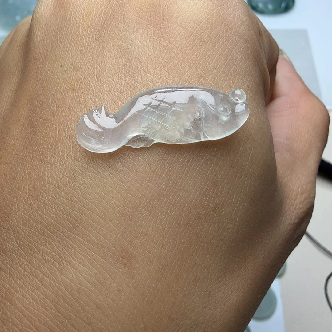 翡翠未镶嵌颈饰天然缅甸翡翠A货年年有鱼