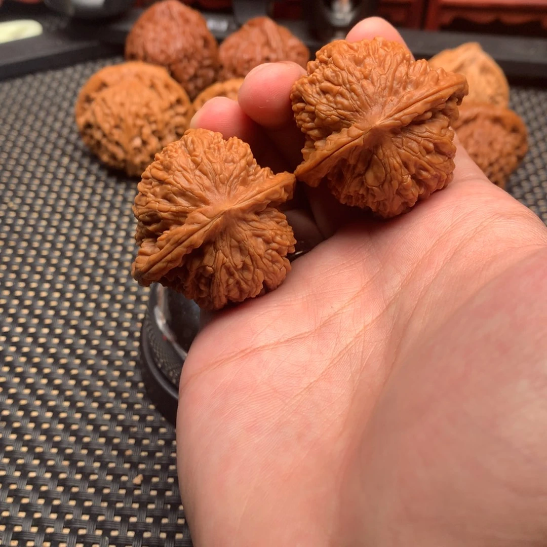 文玩核桃吊坠蚂蚁沟43