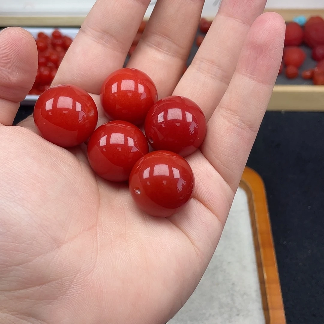 南红玛瑙5号保山锦红亮光卡23+圆珠未镶嵌达**部