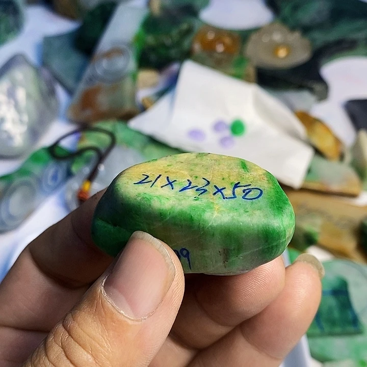 野***风翡翠散珠天然翡翠A货挂件