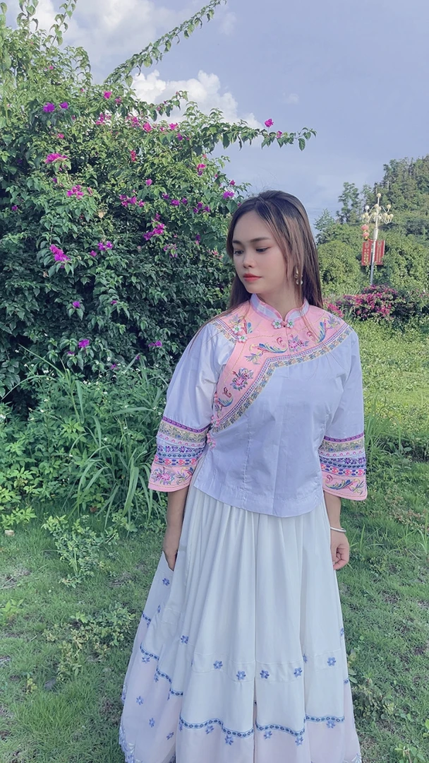 民族风布依族七分袖圆领立领复古上衣日常薄款