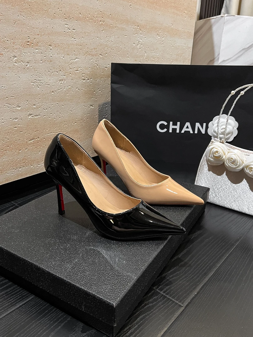 黑色cl红底漆皮鞋女细跟2025新款百搭职业气质尖头浅口性感单鞋