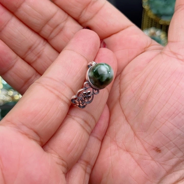 透闪石-蛇纹石玉戒指银S925镶嵌一***?