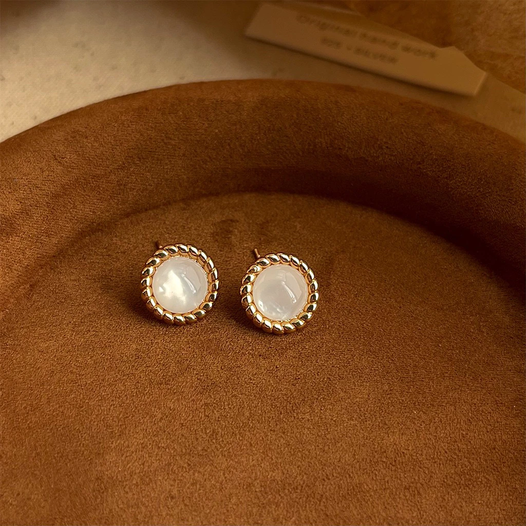 铜合金耳饰 法式轻奢风简约时尚气质高级感百搭耳饰耳钉C02