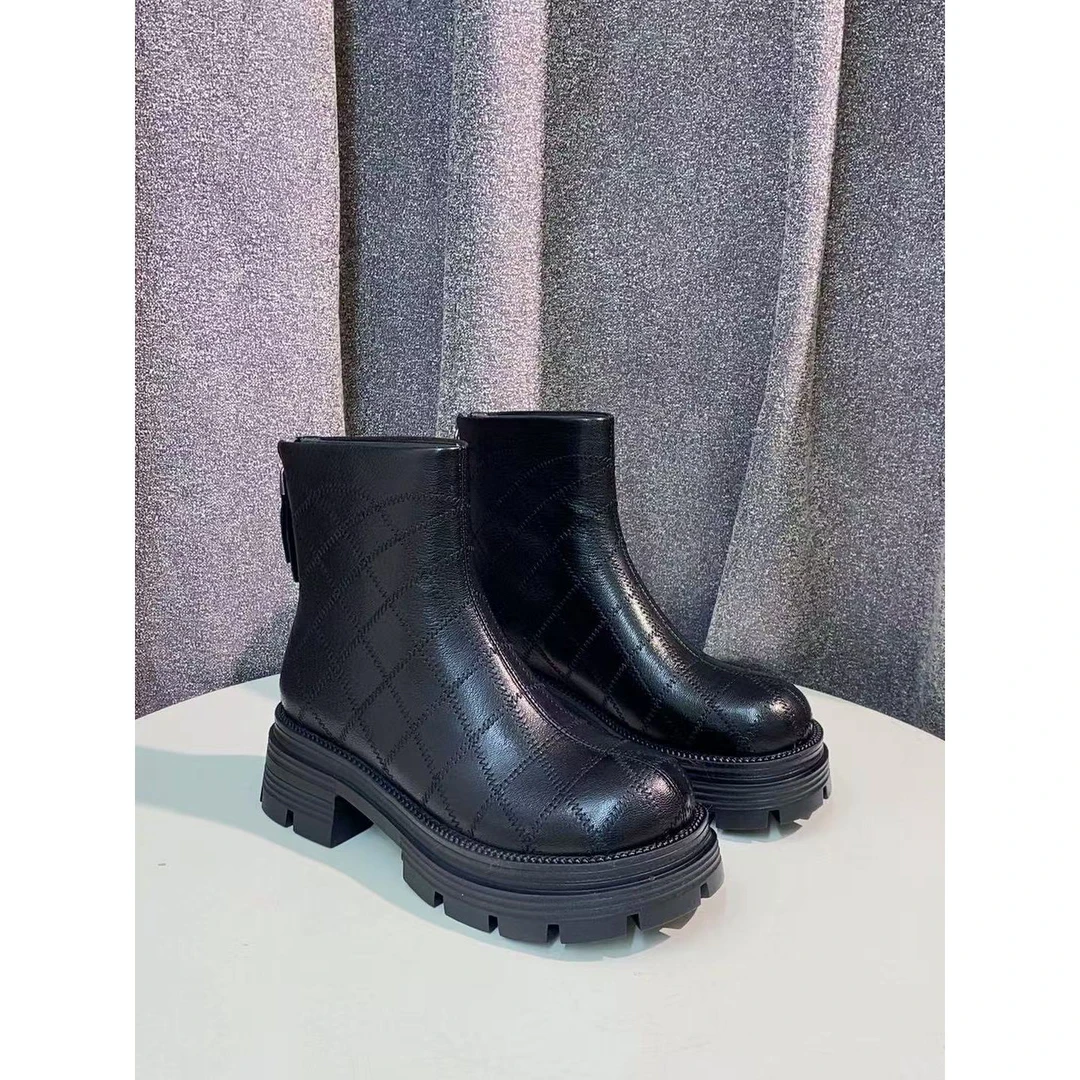 C2294  黑色 高端粗跟圆头真皮厚底短靴 马丁靴