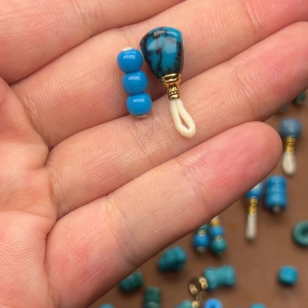 珠***珠绿松石未镶嵌颈饰