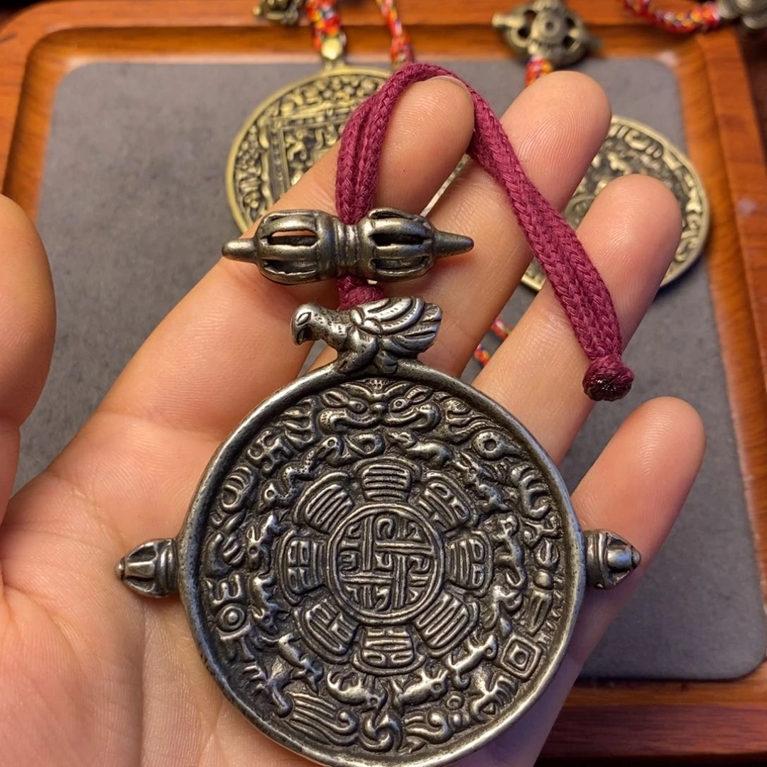 【闪购商品】泥塑炽*使藏传牌子……