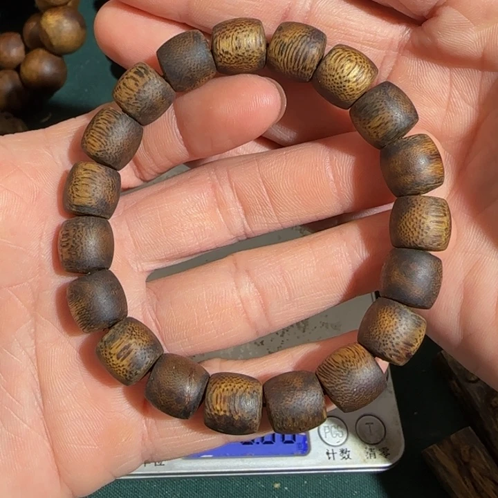 沉香手串海南乌身鼓珠单圈1.1高货14克➕沉水浮