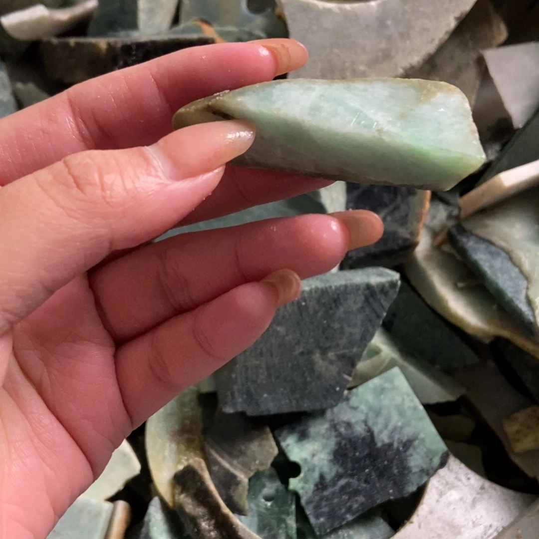 翡翠未镶嵌挂件天然翡翠