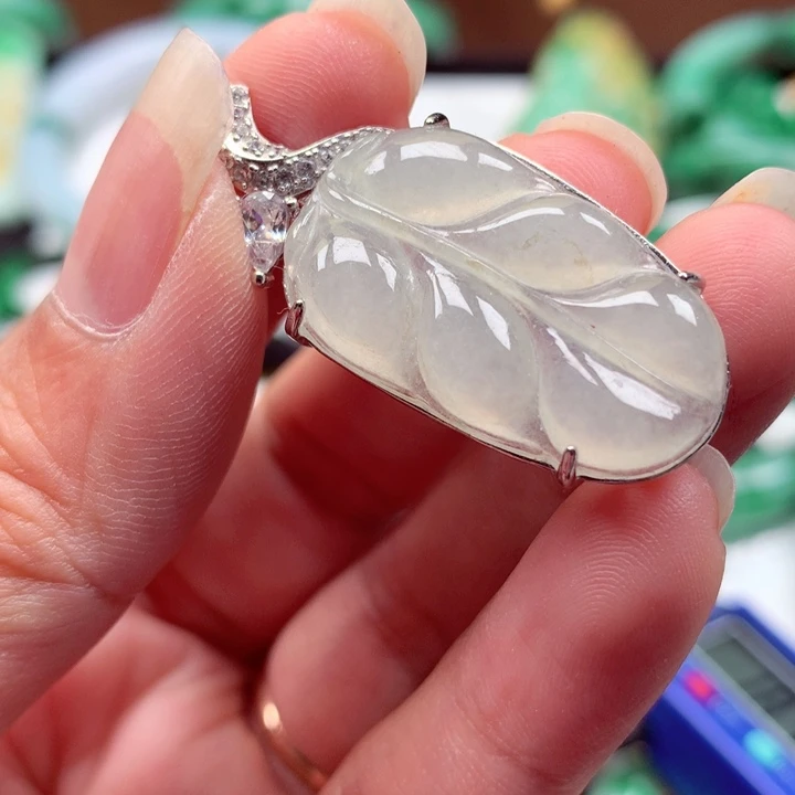 翡翠银S925镶嵌颈饰翡翠