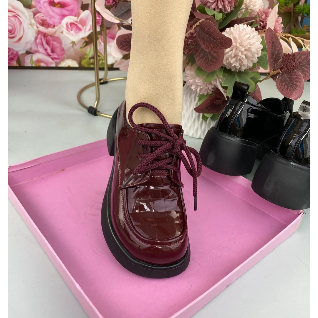 春季新款女粗跟真皮漆皮英伦风乐福女鞋百搭单鞋系带小皮鞋