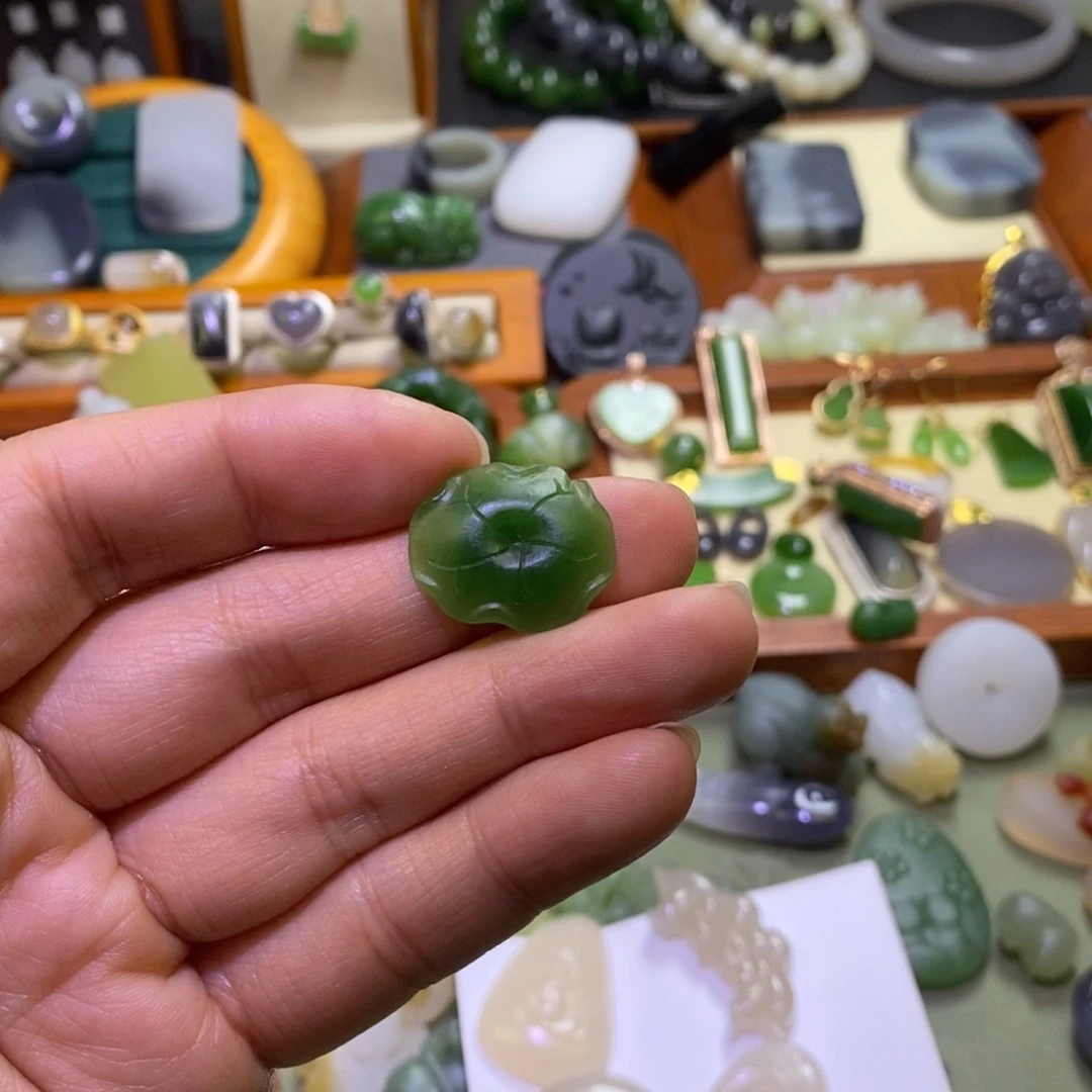 和田玉颈饰未镶嵌你***u定制