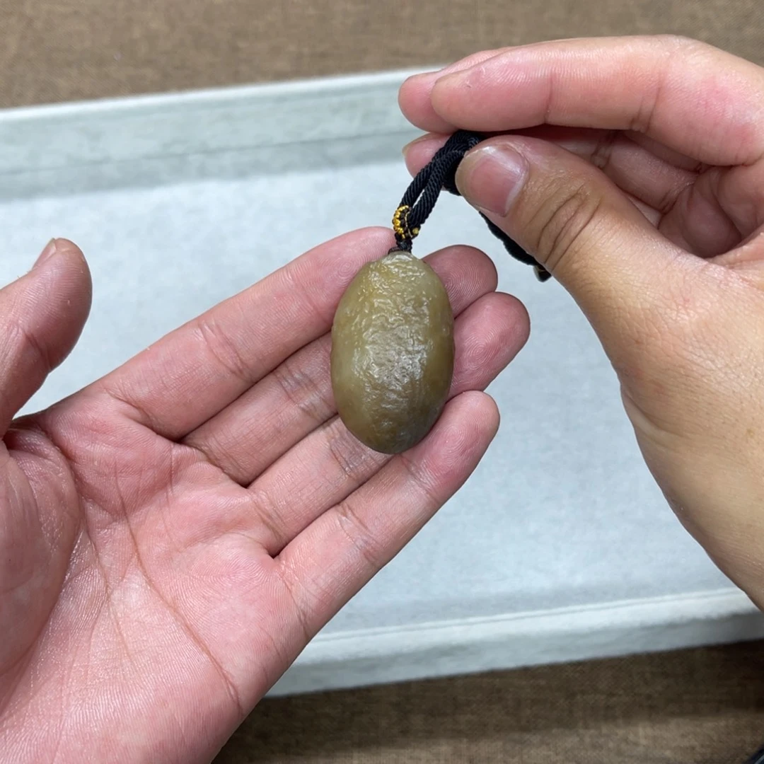 和田玉（糖玉）未镶嵌挂件