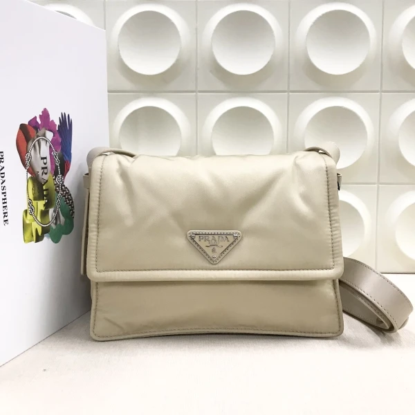 95新/普拉达/包包/250416EL0016