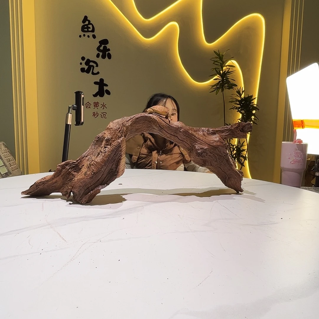 瓦当哦**豁会黄黑红水108。70 13 22