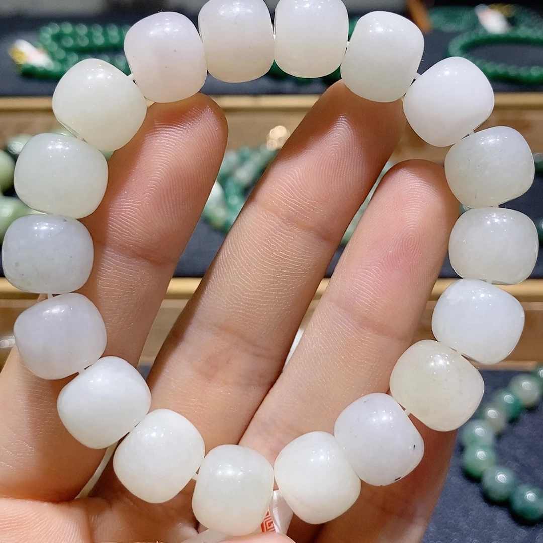 独山玉未镶嵌手串