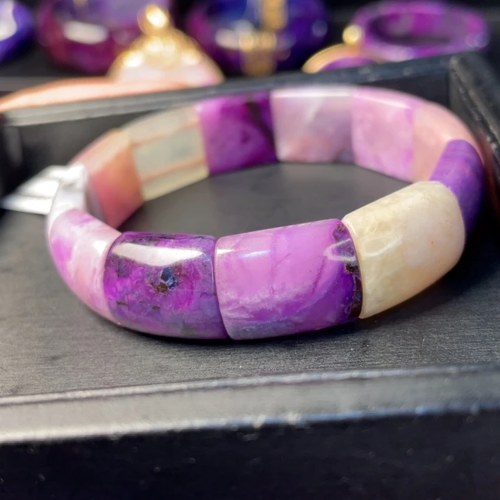 苏纪石（舒俱来）未镶嵌手牌玉化多宝