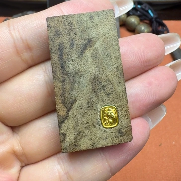 大叶紫檀（黑酸枝木类）