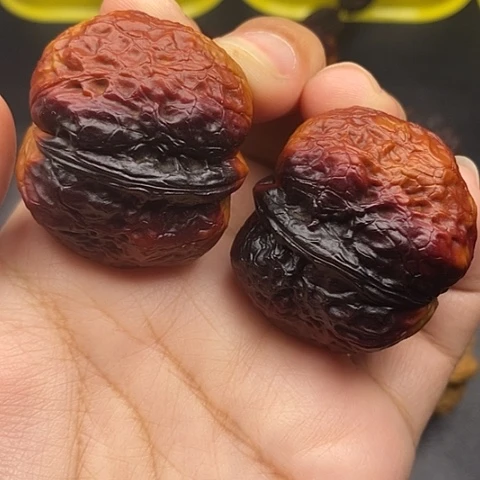 文玩核桃把件秦*亮40尺元宝蟾