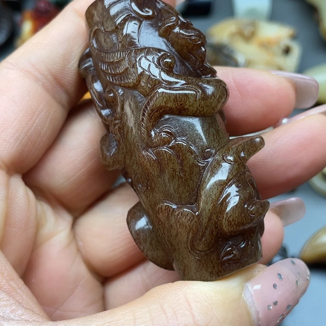 用***3和田玉未镶嵌颈饰