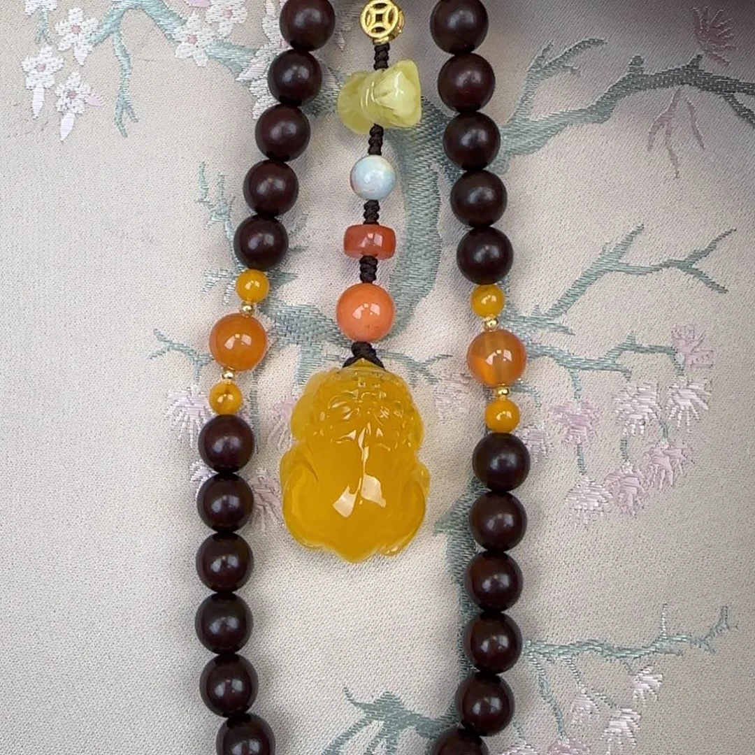 蜜蜡吊坠(赠链)未镶嵌