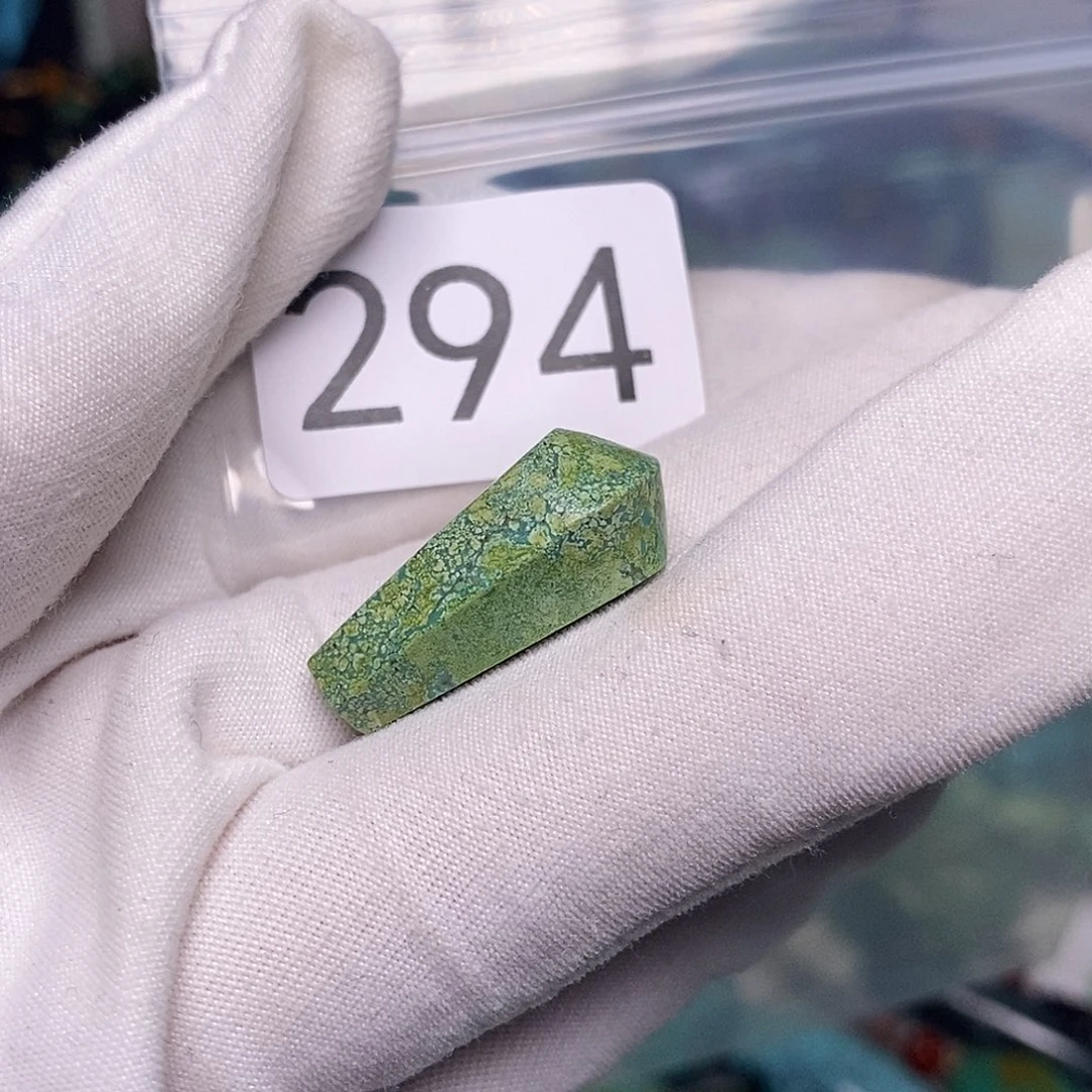 绿松石未镶嵌珠宝半成品