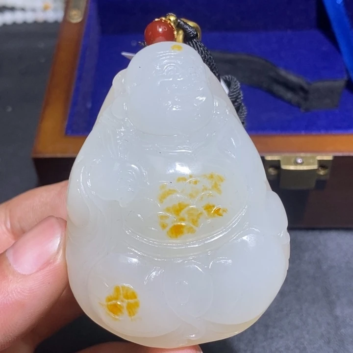 和田玉未镶嵌颈饰d
